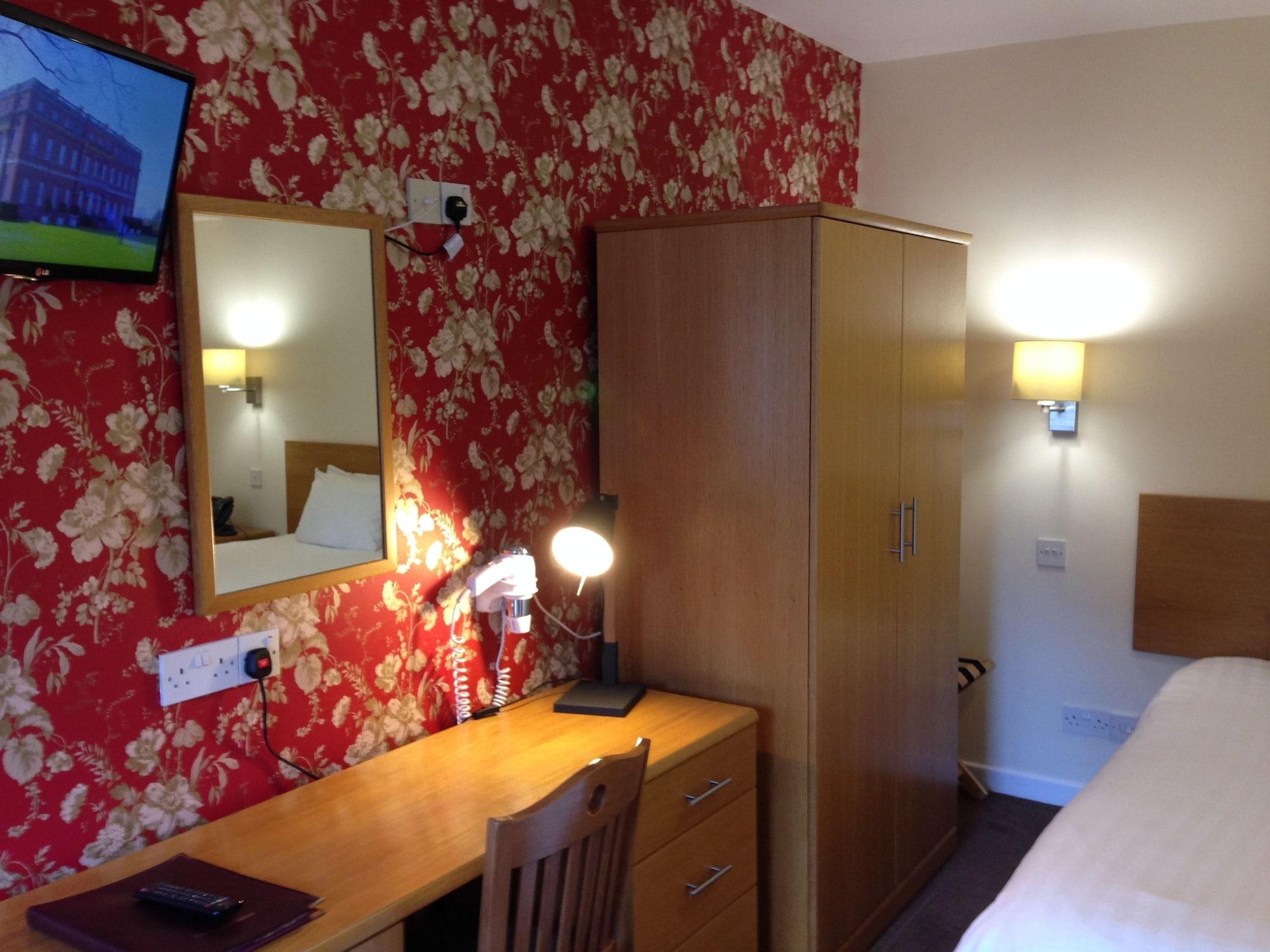 Ely House Hotel ウォルヴァーハンプトン エクステリア 写真
