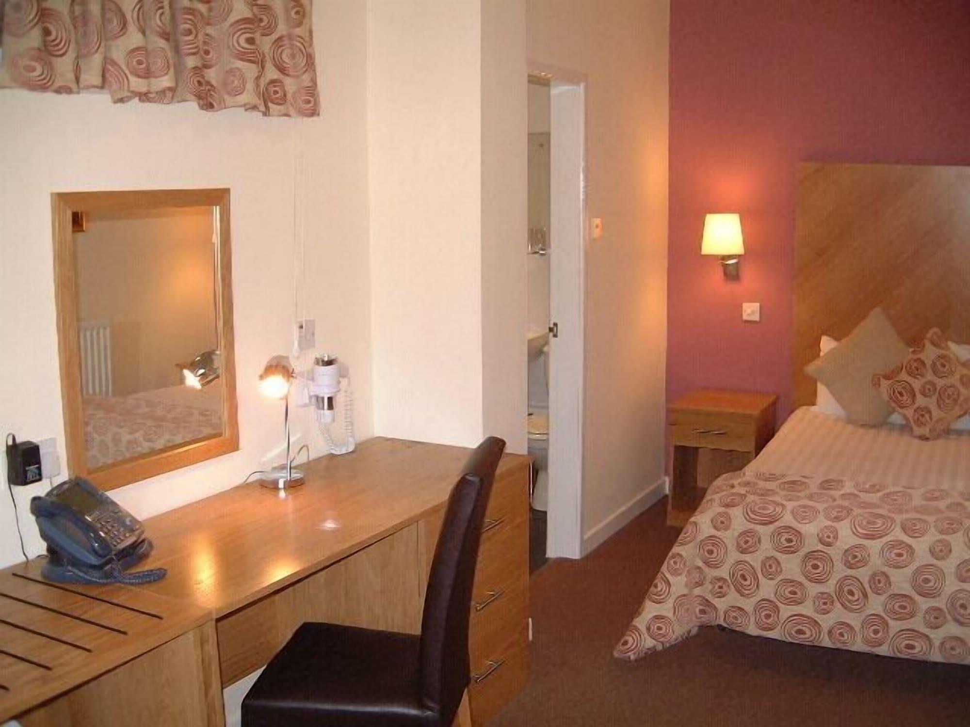 Ely House Hotel ウォルヴァーハンプトン 部屋 写真