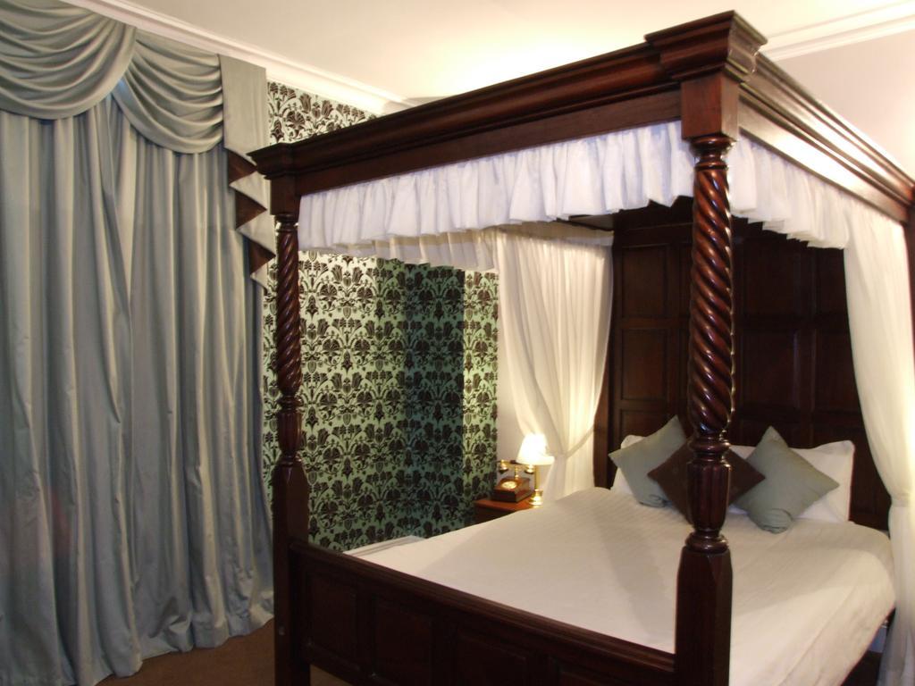Ely House Hotel ウォルヴァーハンプトン エクステリア 写真